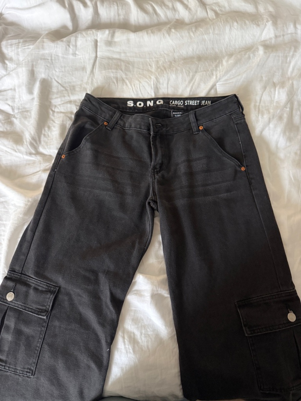 S.O.N.G Black Relaxed Cargo Jeans for Women
